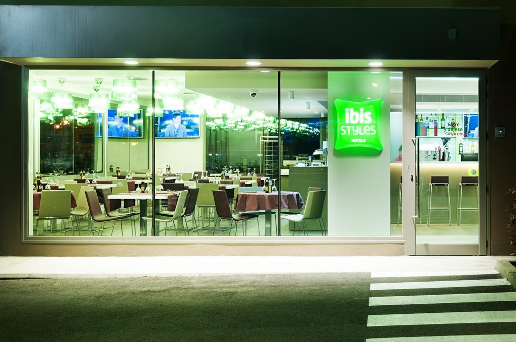 Hotel Ibis Styles Lleida Torrefarrera Dış mekan fotoğraf