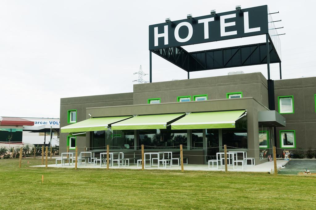 Hotel Ibis Styles Lleida Torrefarrera Dış mekan fotoğraf