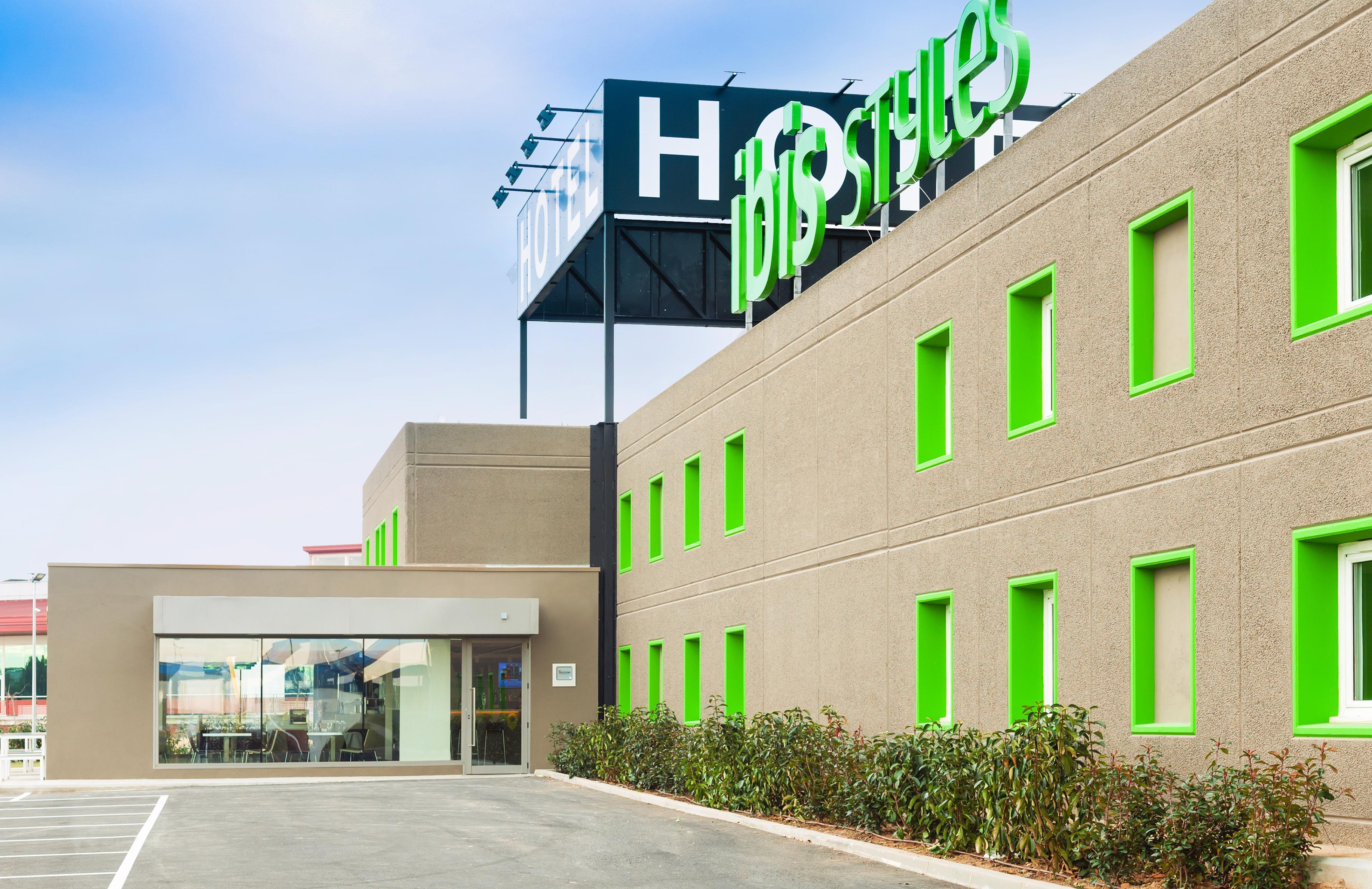 Hotel Ibis Styles Lleida Torrefarrera Dış mekan fotoğraf