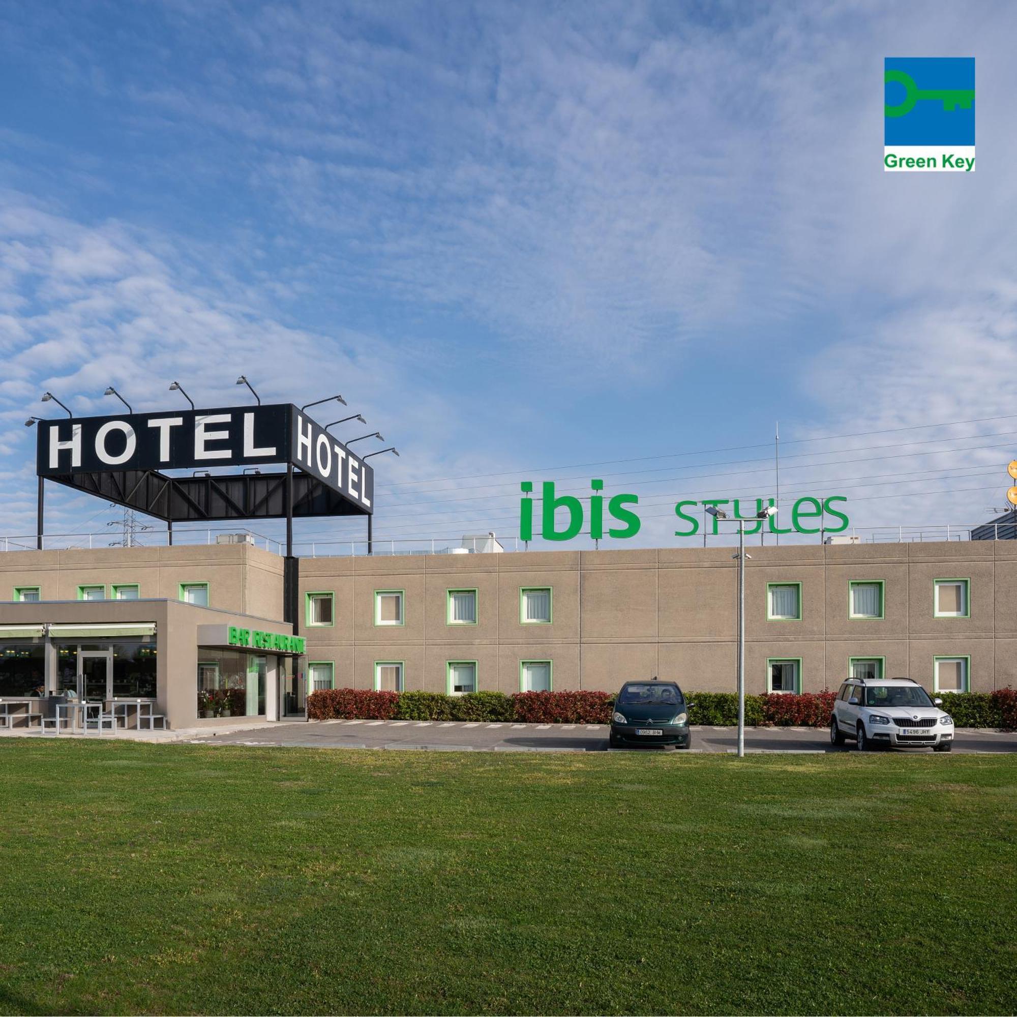 Hotel Ibis Styles Lleida Torrefarrera Dış mekan fotoğraf